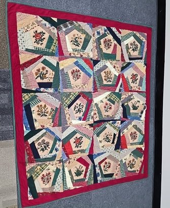BNH Lot To Include Small Floral Quilt