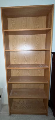 R8 Bookshelf With Adjustable Shelves 4 Of 6 Measures Approx 6ft 7.5in X 2ft 7.5in X 11in