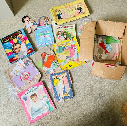 Rm7 Collection Of Vintage Used Paper Dolls