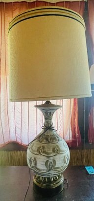 R4 Midcentury Ceramic Table Lamp (2/2)