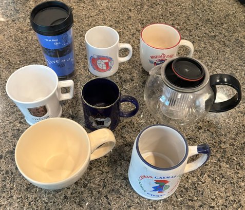 R2 Mug Lot To Include A To Go Cup And A Bodum Teapot