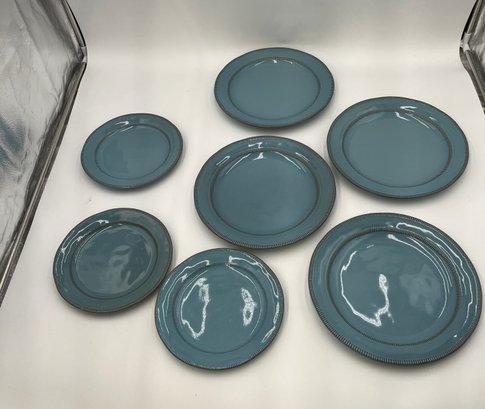 Laurie Gates Valencia Teal Dinner And Salad Plates