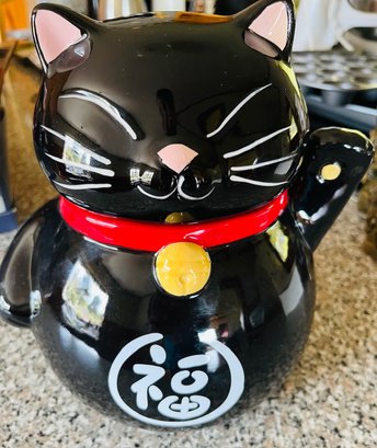 R7 Cost Plus World Market Black Lucky Cat Ceramic Cookie Jar