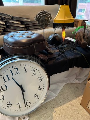 R7 Big Clock, Leg Lamp, Metal Pig With Fake Decorative Leaves, Metal Dragonfly, Metal Teapot, Decorative Face