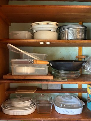 R7 Corning Ware Dishes, Pyrex, IKEA Pan, Collection Of Tubberware And Others Of This Kitchen Lot