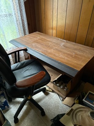 Rm4 Desk And Office Chair