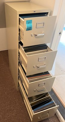 R5 Four Drawer Filing Cabinet With Hanging Folders