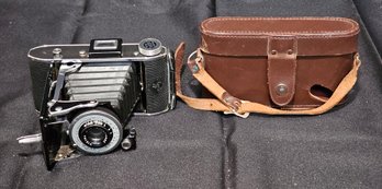 R5 Vintage AGFA Ansco Viking Folding Camera F-7.7 Anastigmat With Cowhide Case