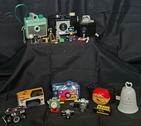 R5 Vintage Mint Savoy Box Camera, Kodak Brownie Cresta II Camera, Kodak Baby Brownie Camera, And Other Camera