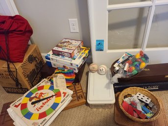 Various Games Including Vintage Editions Of  Twister And Lincoln Logs, Puzzles, Cribbage, Yo-yos