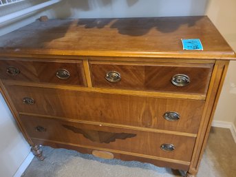 Vintage Four Drawer Dresser Measuring 42in X21in X34in.