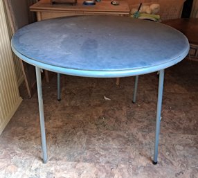 Round Folding Table