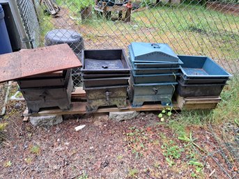 Upward Migration Composting Worm Bin System