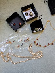 Various Joan Rivers Jewelry