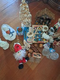 Christmas Figurines, Christmas Ornaments And Lights, Nativity, Vases, Glass Casters