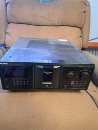 Sony Compact 300 CD Mega Storage Disc Player