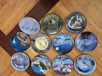 Decorative Plates With Wolf And Eagle Illustrations