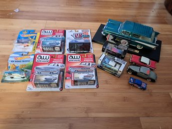 Model Cars Without Packaging And In Packaging, Hotwheels And Auto World Toy Cars