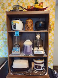 *Rm7 Vintage Appliances Like Sunbeam Food Processor, Osterizer Blender, Crock Pot, Tea Pot, The Eagle Vacuum B