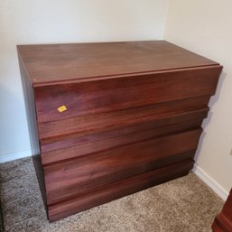 R2 Mid Century Style Mahogany Dresser With 4 Drawers