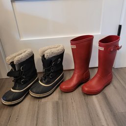 R2 Sorel Waterproof Winter Boots In US Size 4 And Hunter Rain Boots In US Size 3/4