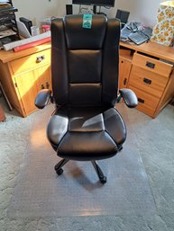 R7 Adjustable Computer Chair On Wheels And Desk Mat, Cork Board