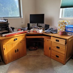 R7 Mission Styled Corner, Locking Office Desk And Contents Of Top Drawer