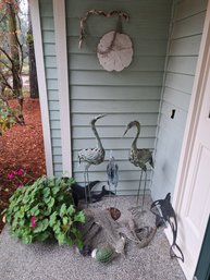 R0 Outdoor Beach Decor Including Metal Heron Statues, Orcas, Sandollar, Netting And Hanging Flower Basket