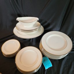 R2 Del Crest Eternity Fine China Serving Platters, Seri  Set Of 8 Dessert Plates,  Salad Plates, Dinner Plates