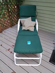 R0 Outdoor Lounge Chair With Removable Cushion And Two Pillow