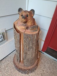 R0 Outdoor Bear Carving