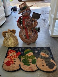 R00 Angel Tree Topper, Light Up Snow Man, Snowmen Doormat