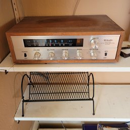 R4 Vintage Mikado Stereo And Speaker