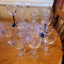 R1 Assorted Sized Wine Glasses