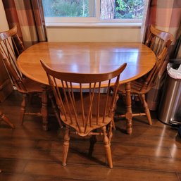 R1 Maple Drop Leaf Table With 2 Extra Leaves And 5 Matching  Chairs