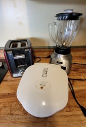 R2 Red Oster Toaster, Oster Blender With Glass Pitcher, George Foreman Grill