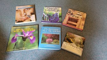 R12 Assorted Magazines And Books On Gardening, Photography, Decorating And Other Outdoor Related Topics