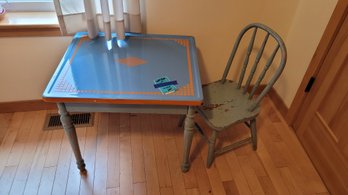 R5 Child Sized Wood Table And Chair