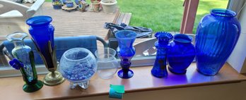 R4 Collection Of Blue Glass Vases, Glass Vases Bowls, Jars, And Glass Decorative Marbles