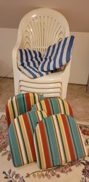 4 Plastic Patio Chairs With Cushions And Small Plastic Patio Table