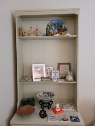 R15 Collection Of Knick Knacks, Asian Bowl, Wizard Of Oz Plate, Frames, Harlequin Masks, And More