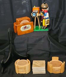 R5 Vintage Original Steinbach Volkskunst Nutcracker Style Photographer Music Box, Vintage Wooden Coaster Caddy