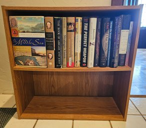 R4 Small Bookcase