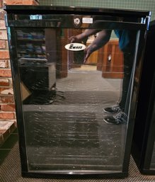 R2 2/2 Ewave Wine Cooler Fridge With Keys