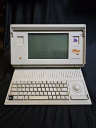 R2 Macintosh Portable Model M5126 In Original Case