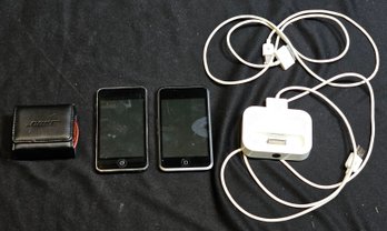 R2 Two IPod Touches (32GB And 16GB) With Chargers And Dock And Bose Earbuds