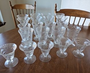 R9 Vintage Stemware