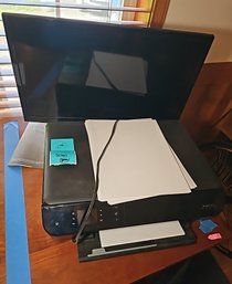 R5 Lot To Include Printer With Paper, Led TV And Manual