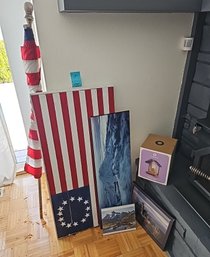 R1 Lot To Include American Flag, Wall Art, And Birdbuddy Bird Feeder With Solar Roof