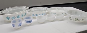 BNH Variety Of Bakeware Including Pyrex And Glasbake